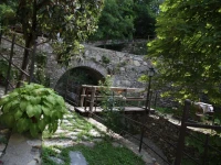 A Ca Du Barbijum 