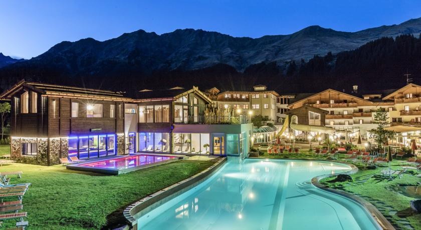 Hotel Schneeberg Family Resort & SPA 4*