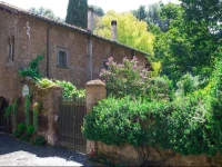 Etruscan Garden 