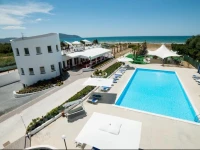 Medea Beach Resort 
