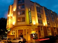 Comfort Hotel Davout Nation 2*