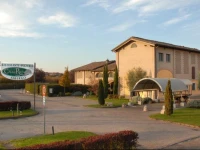 Ca del Rio Resort 