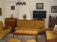 Moni House