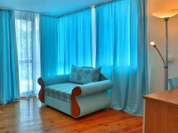 White House Family Hotel 