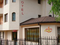 Family Hotel Emaly 1