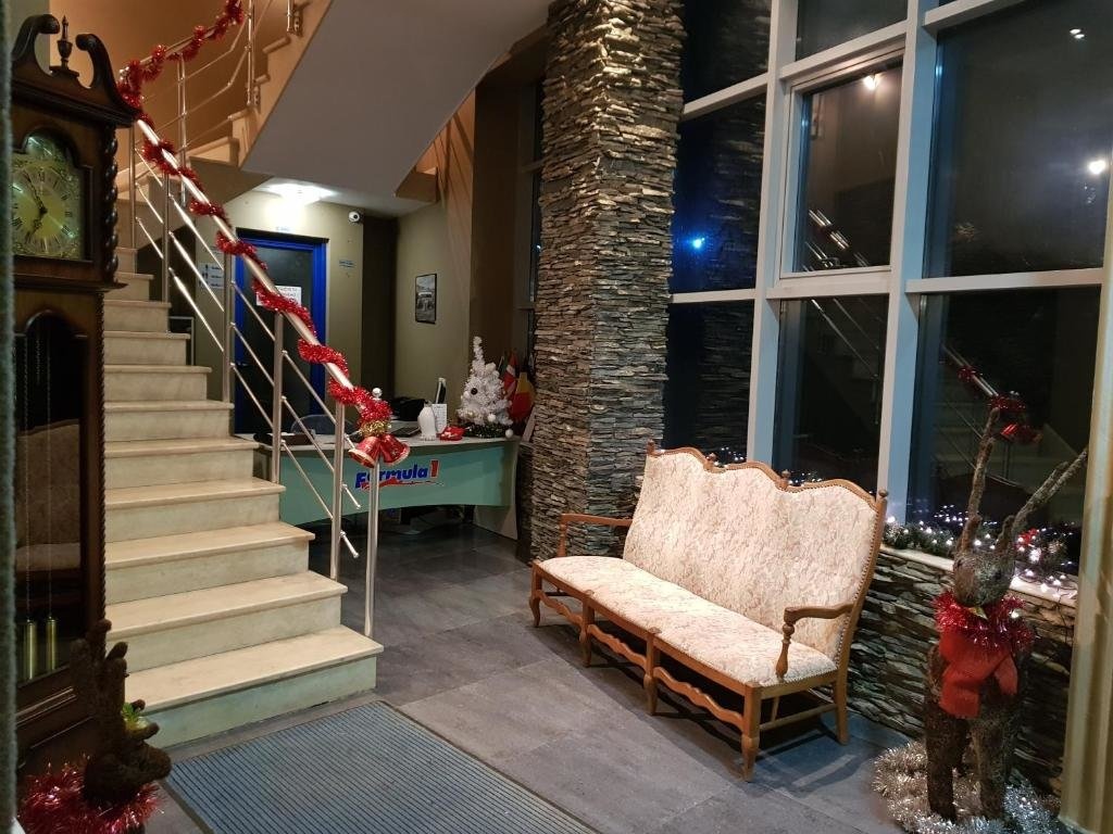 Formula 1 Motel 