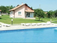Holiday home Bryastovec Sunivest III 