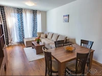 Diamond Beach Apartments 
