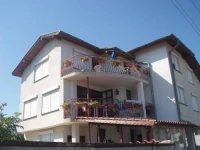 Ianakiev Guest House 3*