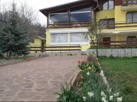 Guest House Megas 