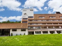 Everest Hotel 