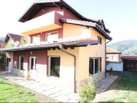 Ashkova House