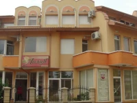 Lilia Guest Rooms 