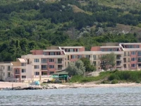 Sea Paradise Apartment Complex 