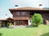 Hadji Neikovi Guest Houses 
