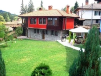 Traditsia Guest House 2*