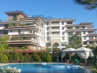 Esteban Apartments 