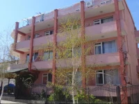 Odesos Guest House 