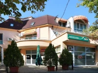 Acropolis Hotel 