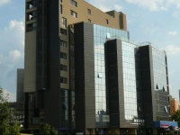 TEIS Apartments 