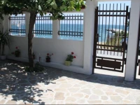 House at the Seaside 