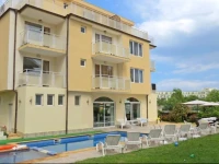 Family Hotel Saga 