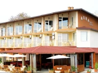 Aura Family Hotel 