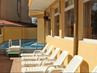 Boston Guest House and Apartment 2*