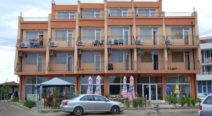 Family Hotel Germana Beach 