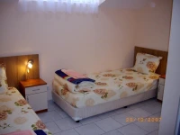 Aleks Guest House 2*