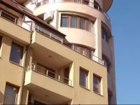 Corner Apartment 