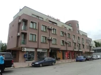 Hotel 007 3*