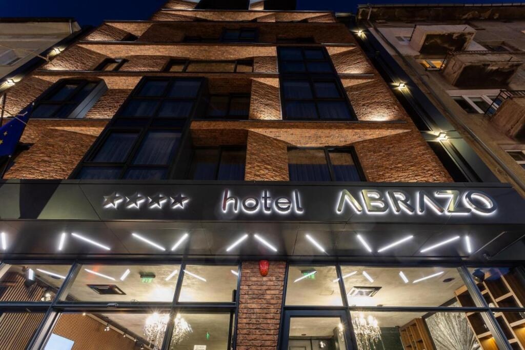 Hostel Shura 