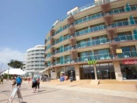 Briz Beach B Hotel 