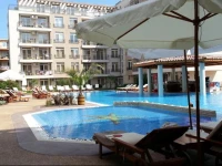 Menada Dawn Park Apartment 