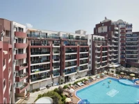 Admiral Plaza Holiday Apartments 