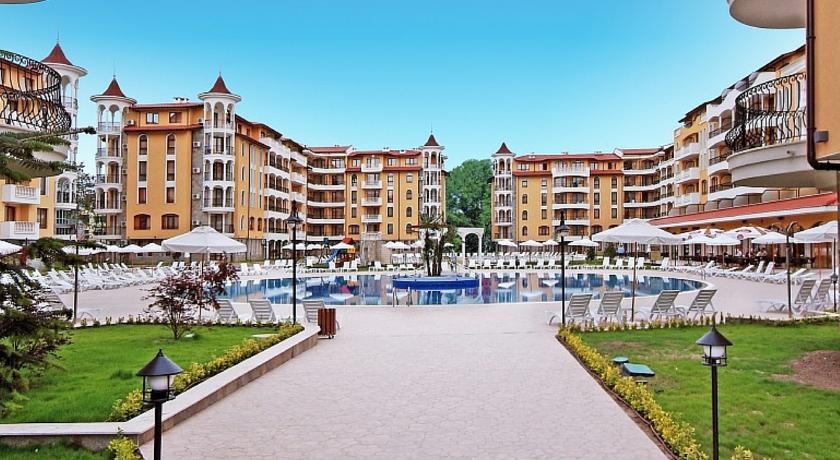 Apartments in Royal Sun 