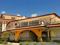 Arkite Holiday Apartments 