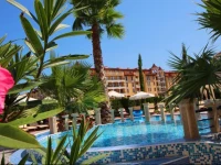 Menada Aphrodita Palace Apartments 