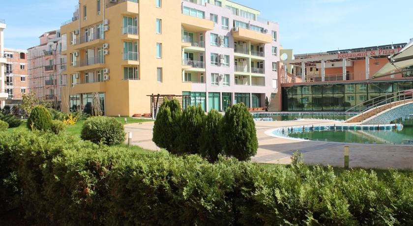 New Estate Apartment Polo Resort 
