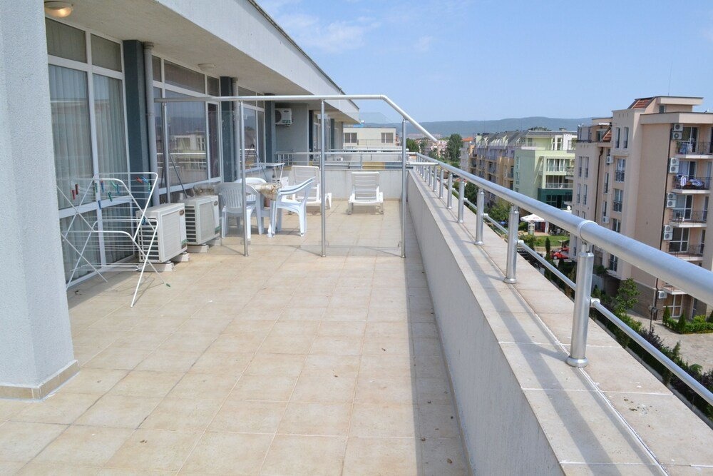 Sun City Apartments 