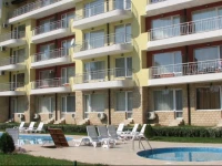 Sunny Gardens Apartments 