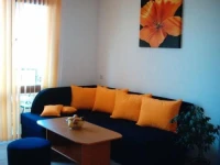 Lucky Beach Apartments 