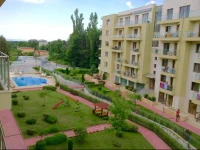Botanica Apartments 