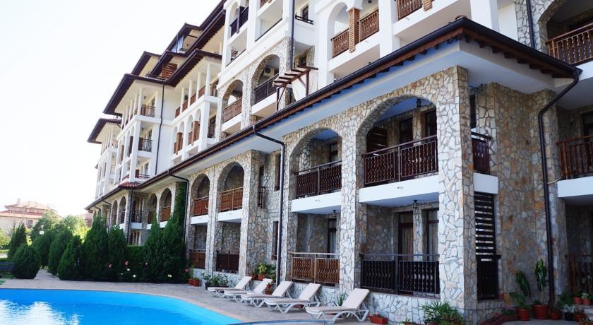 Dom-El Real Apartments in Etara 3 Complex 