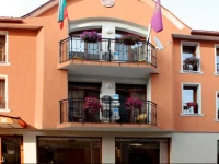 Lucky Hotel 