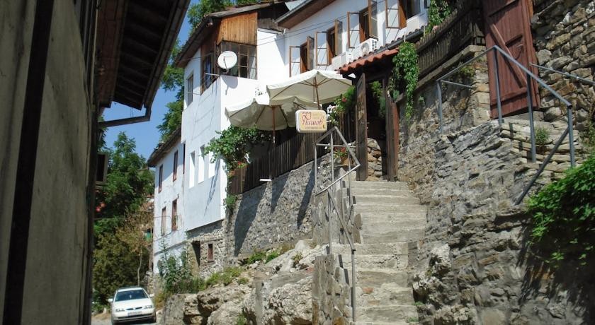 Hostel Pashov 