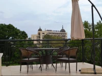 Top Property Green Park 