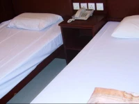 LiвЂ™s Chain Hostel 