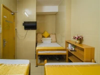 Me Easy Hostel 1*